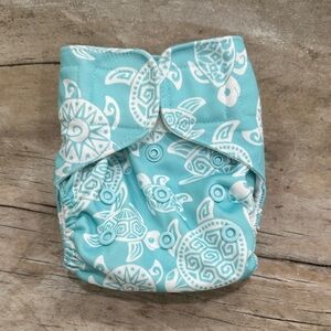 Lalabye Baby, NEWBORN size cloth diapers reusable. Hook and Loop *USED*